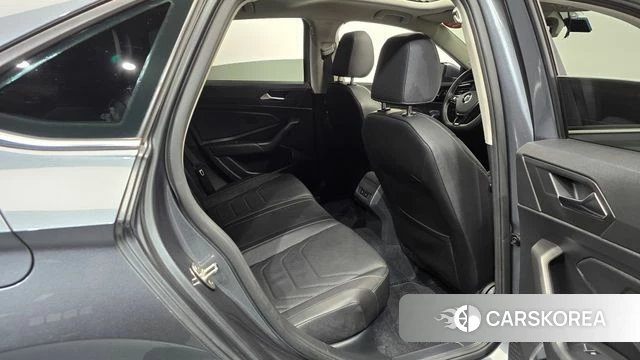 Volkswagen 7th Generation of Jetta 2021 Серый из Кореи, фото 2