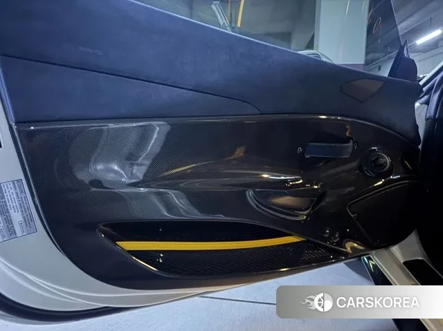 Ferrari 488 Pista 2020 Белый из Кореи, фото 2