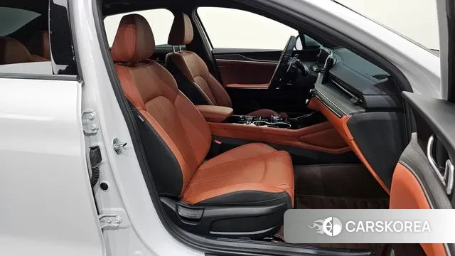 Kia The New K5 3rd generation 2024 Белый из Кореи, фото 2