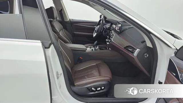 BMW 6 Series GT (G32) 2023 Белый из Кореи, фото 2