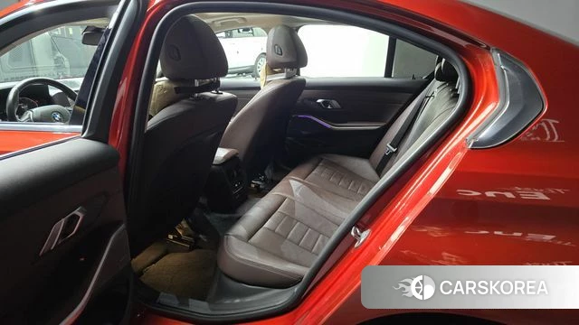 BMW 3 Series (G20) 2020 Красный из Кореи, фото 2