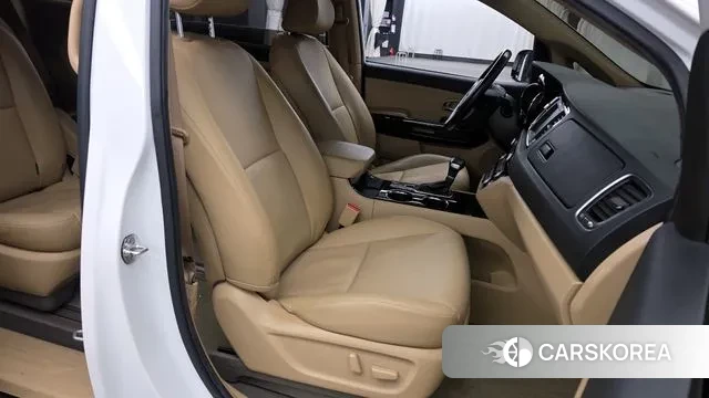 Kia The New Carnival 2019 Белый из Кореи, фото 2