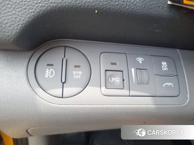 Hyundai The New Grand Starex 2018 Желтый из Кореи, фото 2