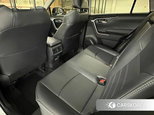 Toyota RAV4 5th Generation 2025 Белый из Кореи, фото 2