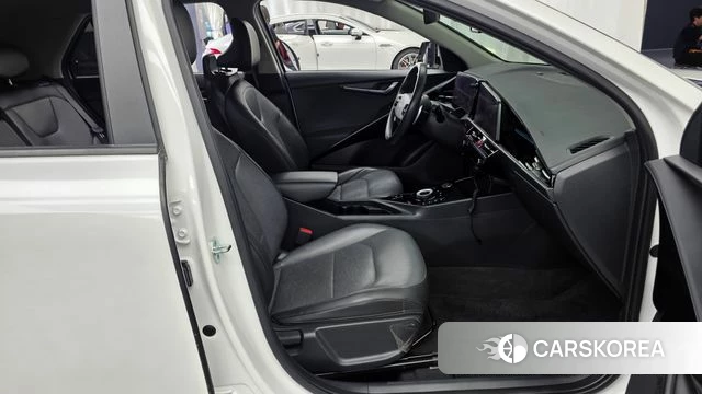 Kia Di Ol Nu Niro 2022 Белый из Кореи, фото 2