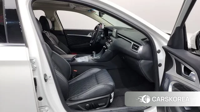 Genesis The New G70 2023 Белый из Кореи, фото 2