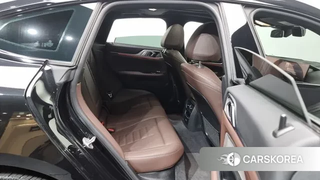 BMW i4 2023 Черный из Кореи, фото 2