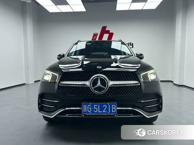 Mercedes-Benz GLE (import) 2023 Черный из Китая, фото 2