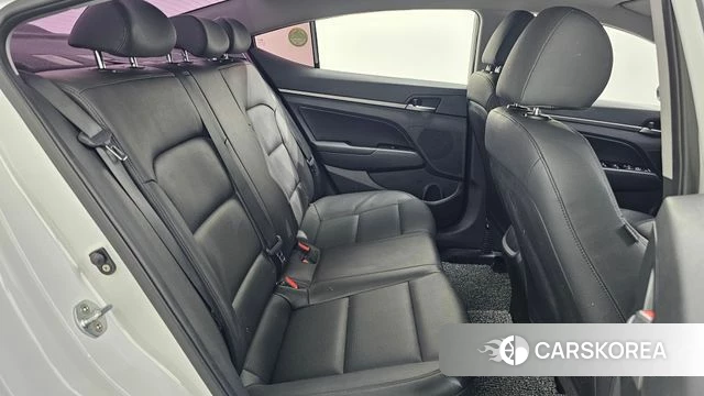 Hyundai Avante AD 2018 Белый из Кореи, фото 2