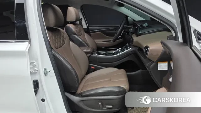 Hyundai The New Santa Fe 2021 Белый из Кореи, фото 2