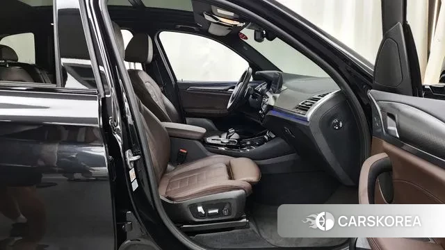 BMW X3 (G01) 2022 Черный из Кореи, фото 2