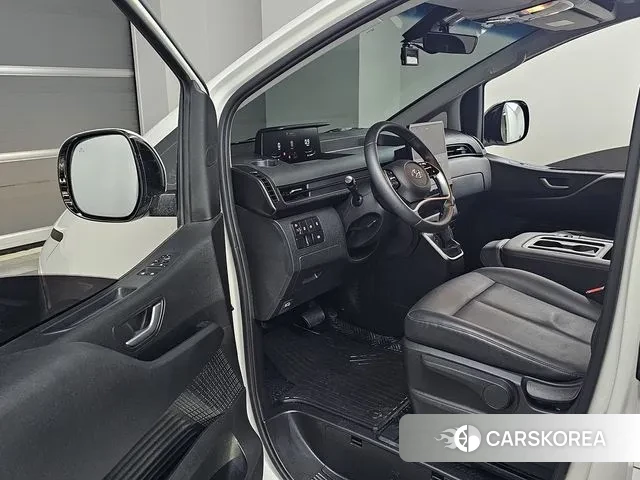 Hyundai Staria 2024 Белый из Кореи, фото 2