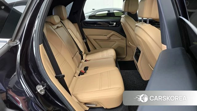Porsche Cayenne (PO536) 2019 Черный из Кореи, фото 2