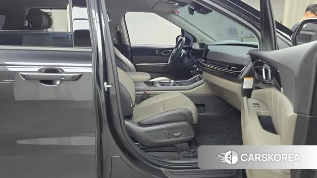 Kia The New Carnival 4th Generation 2024 Серый из Кореи, фото 2