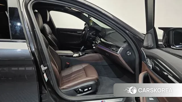 BMW 5 Series (G30) 2022 Серый из Кореи, фото 2