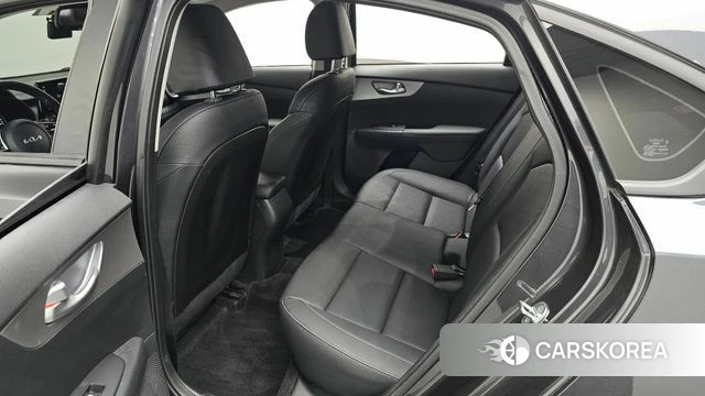 Kia The New K3 2nd generation 2022 Серый из Кореи, фото 2