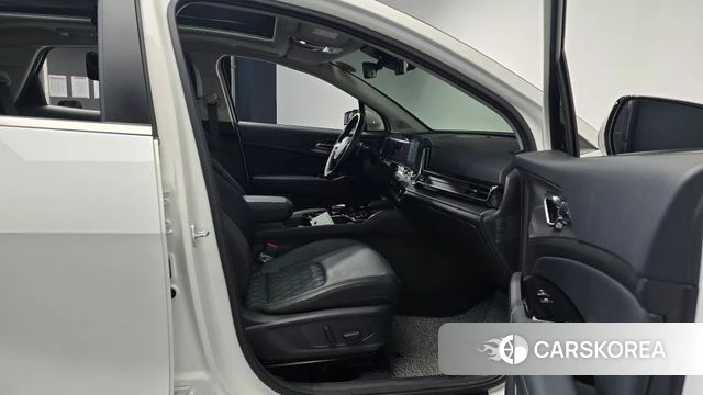 Kia Sportage 5th Generation 2024 Белый из Кореи, фото 2