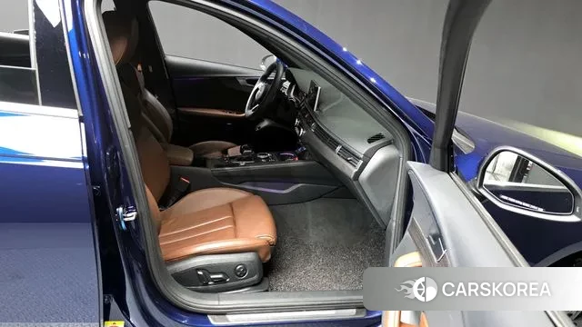 Audi A4 (B9) 2019 Синий из Кореи, фото 2