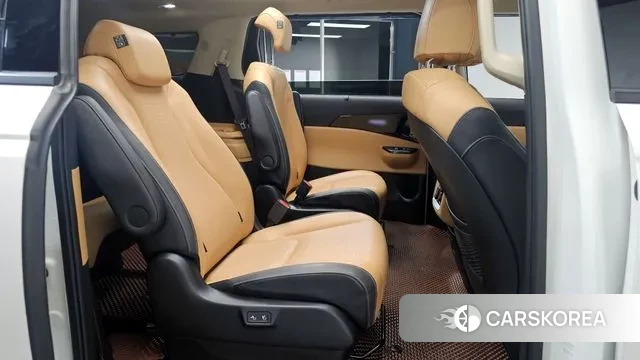Kia Carnival 4th generation 2023 Белый из Кореи, фото 2