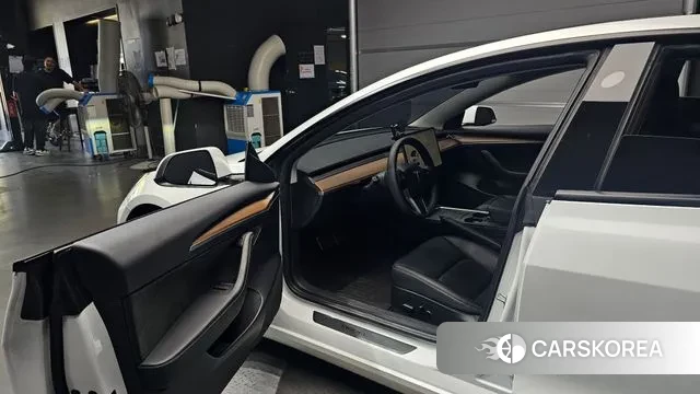 Tesla Model 3 2022 Белый из Кореи, фото 2
