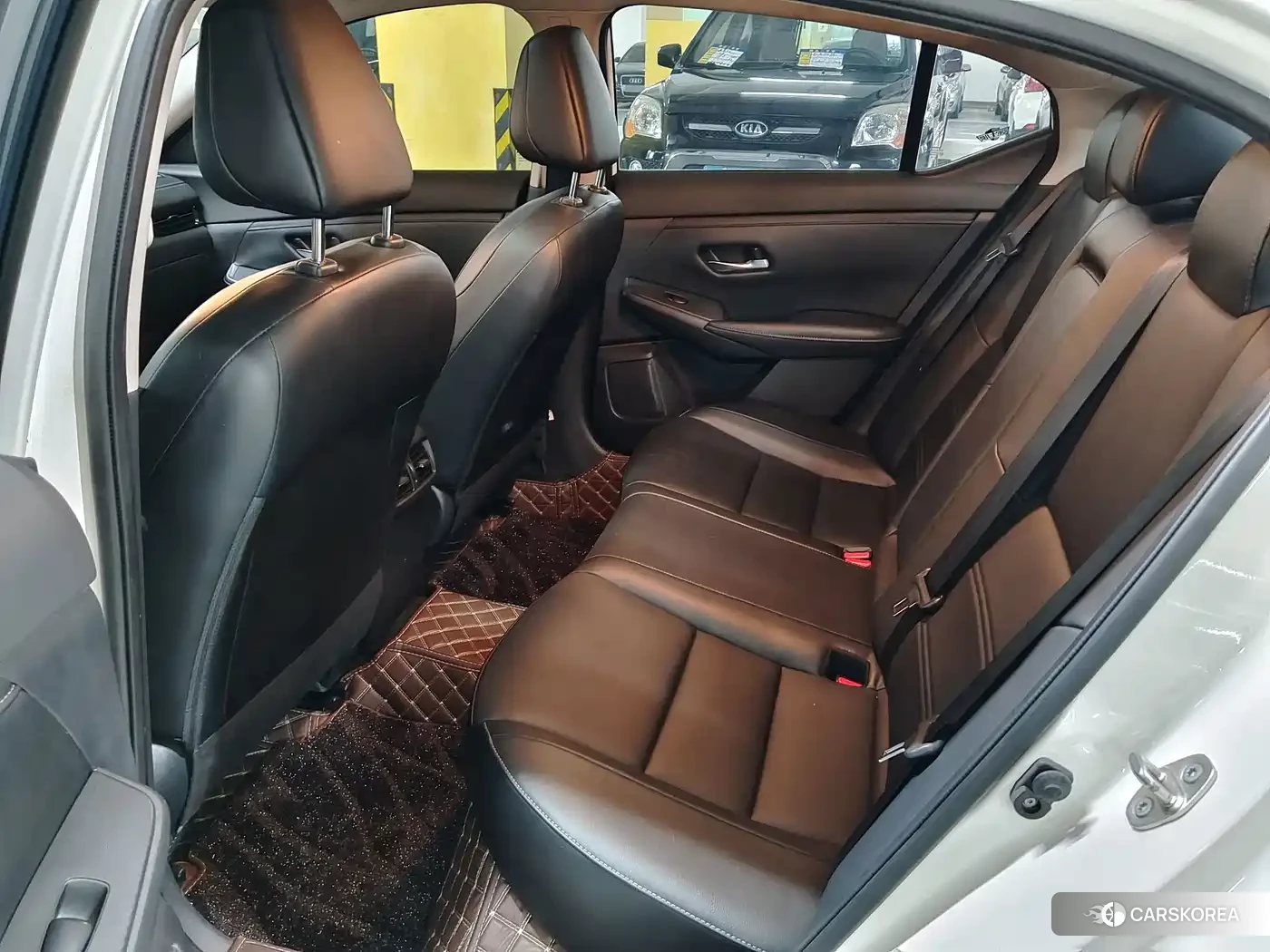 Nissan Sylphy 2022 Белый из Китая, фото 2