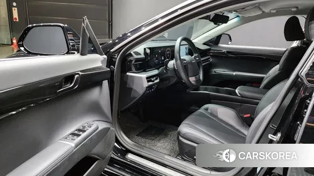 Hyundai Grandeur Hybrid (GN7) 2023 Черный из Кореи, фото 2