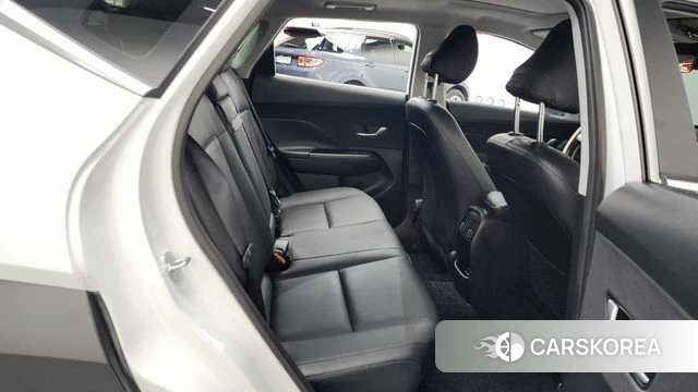 Hyundai Kona (SX2) 2025 Белый из Кореи, фото 2