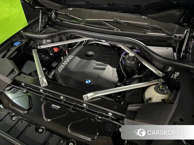 BMW X5 (G05) 2024 Черный из Кореи, фото 2