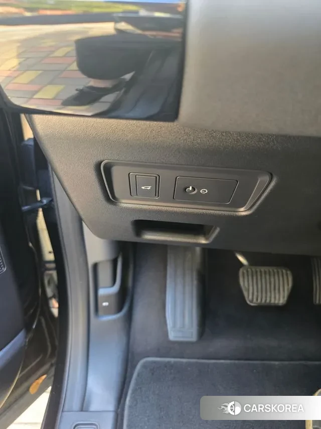 Land Rover Discovery 5 2018 Черный из Кореи, фото 2