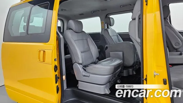 Hyundai The New Grand Starex 2018 Желтый из Кореи, фото 2