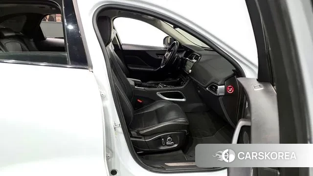 Jaguar F-PACE 2020 Белый из Кореи, фото 2