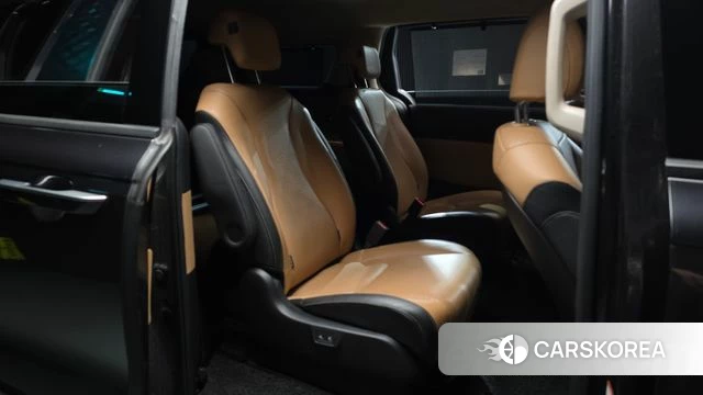 Kia Carnival 4th generation 2021 Серый из Кореи, фото 2