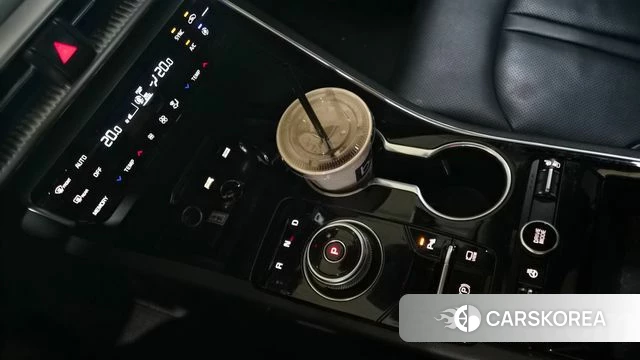 Kia K5 3rd generation 2023 Черный из Кореи, фото 2