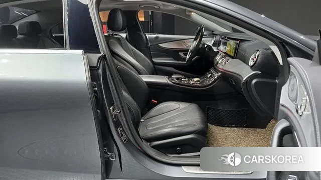 Mercedes-Benz CLS-Class C257 2019 Серебряный из Кореи, фото 2