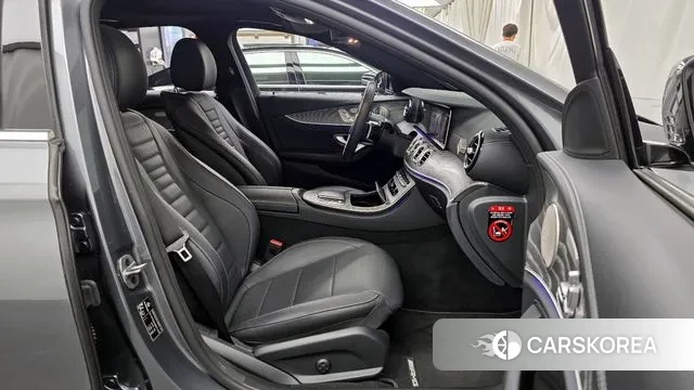 Mercedes-Benz E-Class W213 2022 Серый из Кореи, фото 2