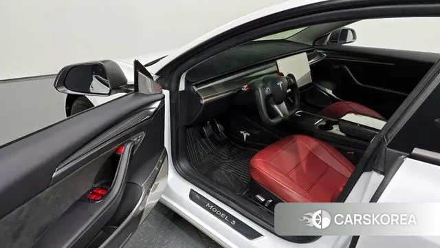 Tesla Model 3 2022 Белый из Кореи, фото 2