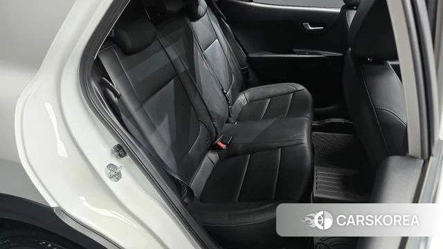 Kia Stonic 2018 Белый из Кореи, фото 2