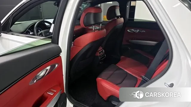 Genesis GV70 2022 Белый из Кореи, фото 2