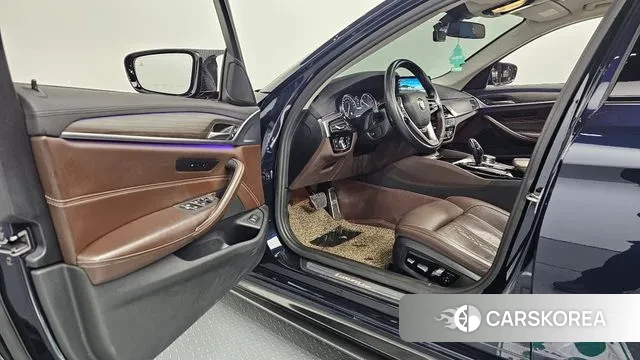 BMW 5 Series (G30) 2018 Синий из Кореи, фото 2