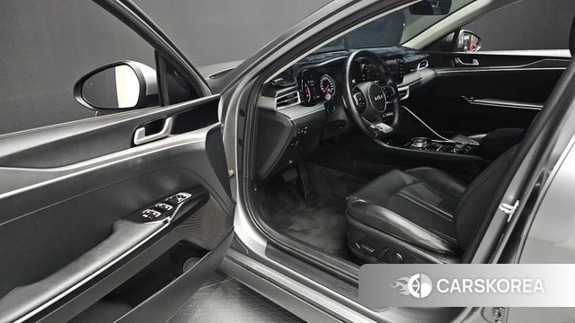 Kia K5 3rd generation 2021 Серебристо-серый из Кореи, фото 2