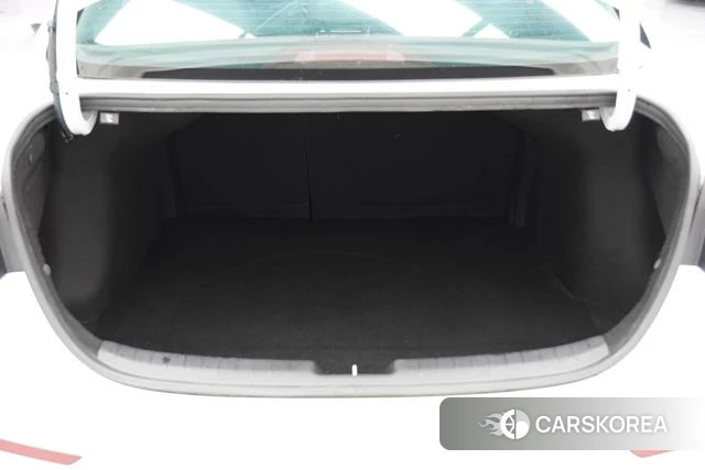 Kia K3 2021 Белый из Китая, фото 2