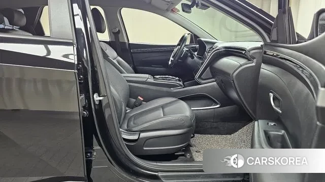 Hyundai Tucson (NX4) 2023 Черный из Кореи, фото 2