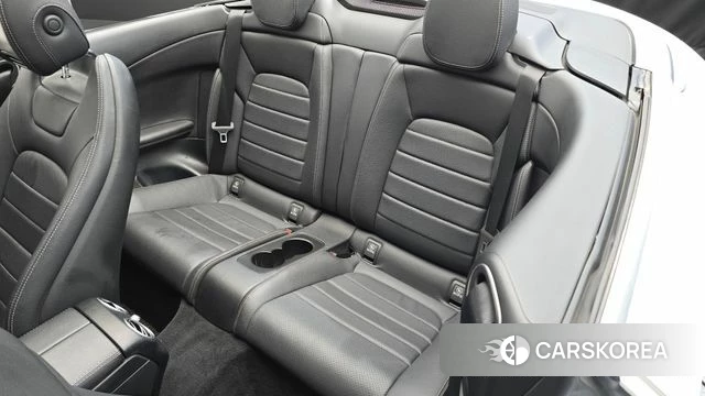 Mercedes-Benz C-Class W205 2018 Белый из Кореи, фото 2