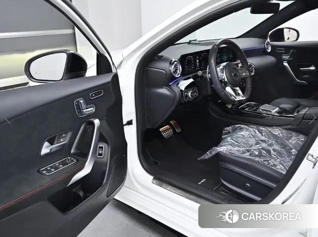 Mercedes-Benz A-Class W177 2022 Белый из Кореи, фото 2