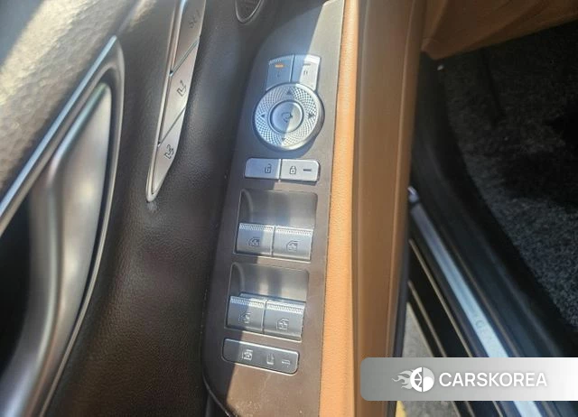 Genesis G80 (RG3) 2022 Черный из Кореи, фото 2