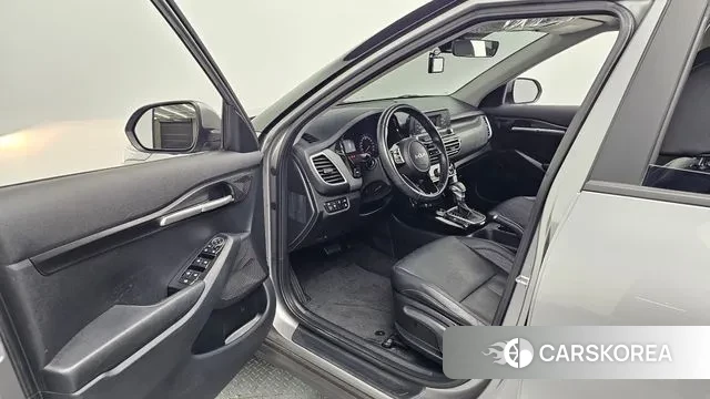 Kia Seltos 2021 Серый из Кореи, фото 2