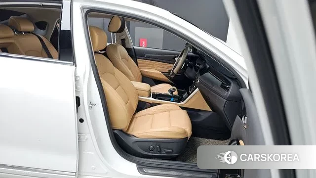 Kia K7 Premier 2020 Белый из Кореи, фото 2