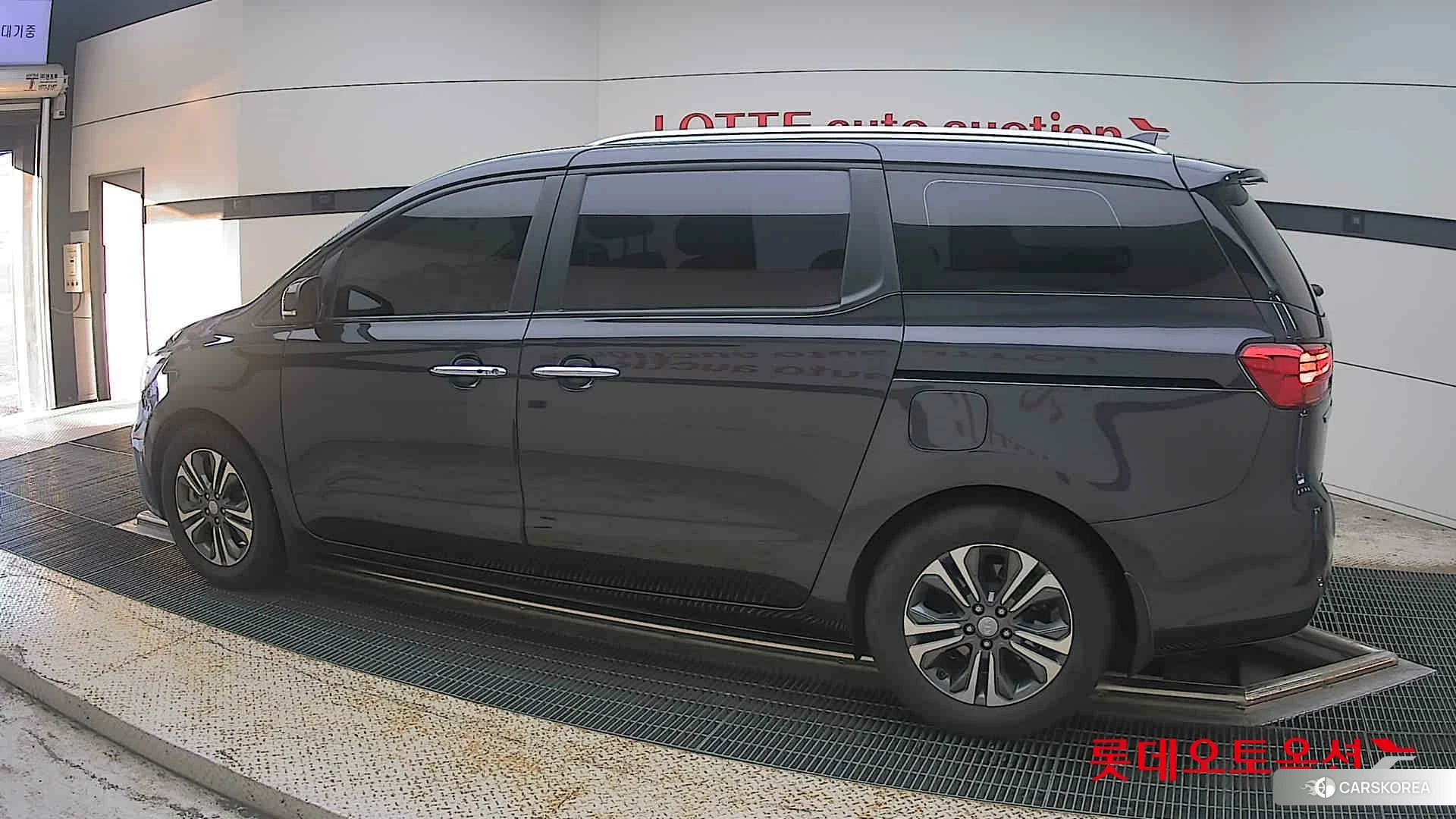 Kia Carnival 2019 Gray из Кореи, фото 2