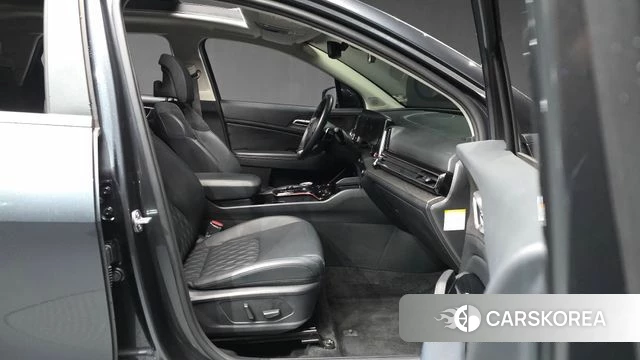 Kia Sportage 5th Generation Hybrid 2023 Серый из Кореи, фото 2