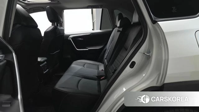 Toyota RAV4 5th Generation 2020 Белый из Кореи, фото 2